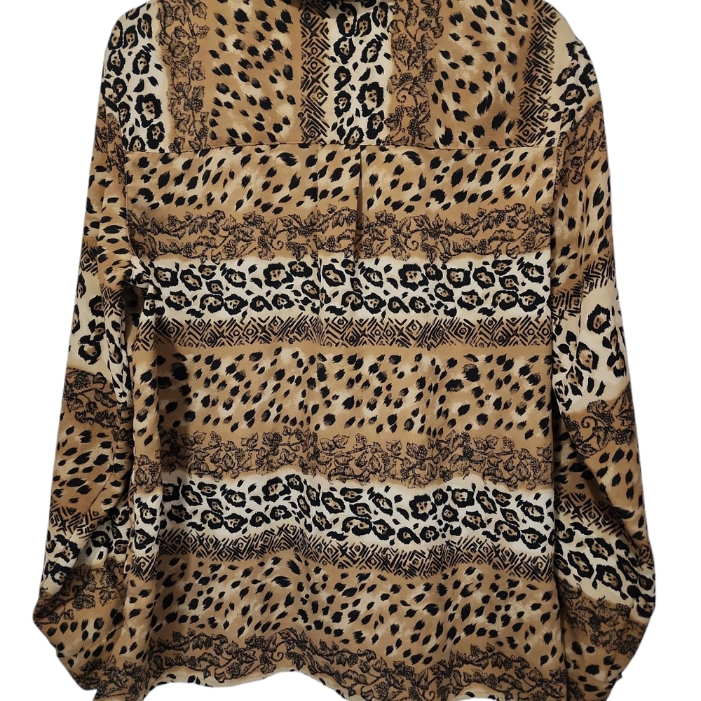 Alfred dunner women size sixteen animal print button up blouse - Picture 6 of 6